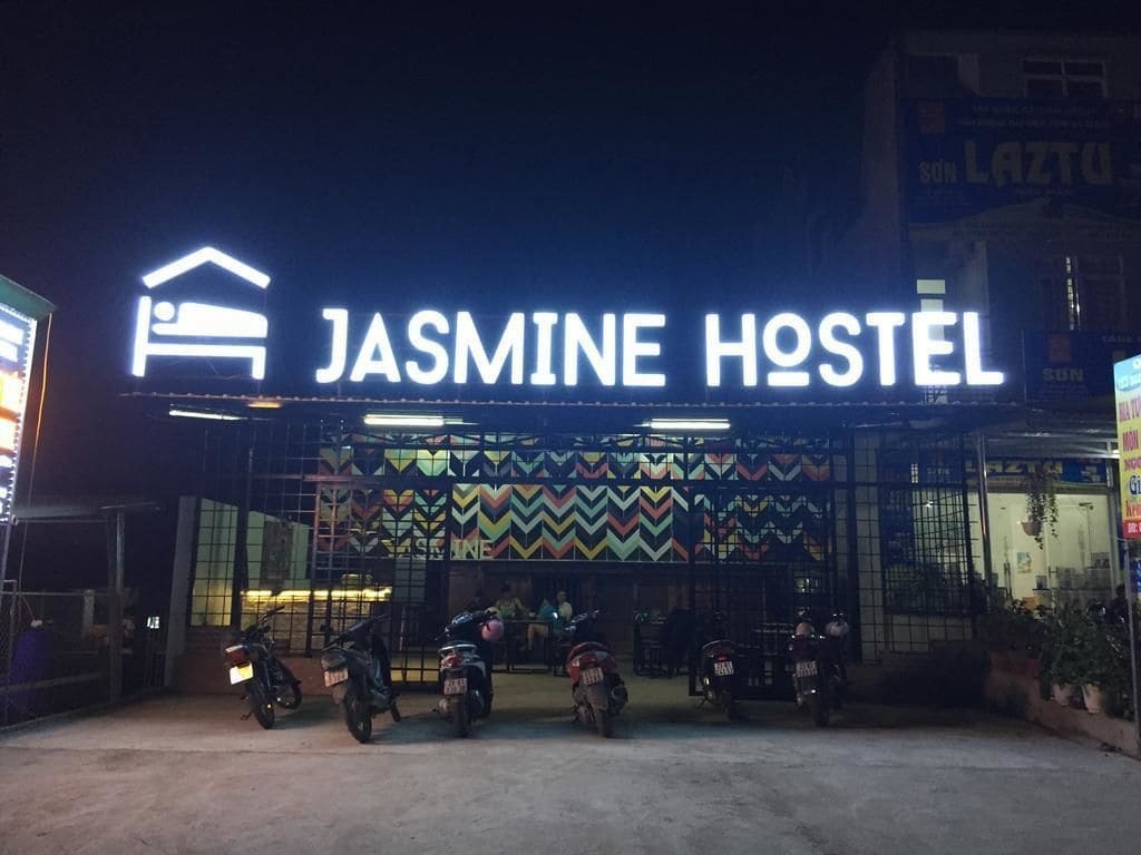Jasmine Hostel And Motorbike Tours Хазянг Екстер'єр фото